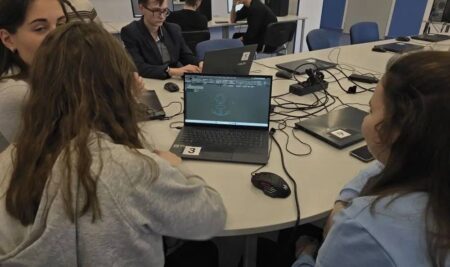 Морская робототехника и лазерная оптика: опыт для будущих инженеров! ⚓️🔬